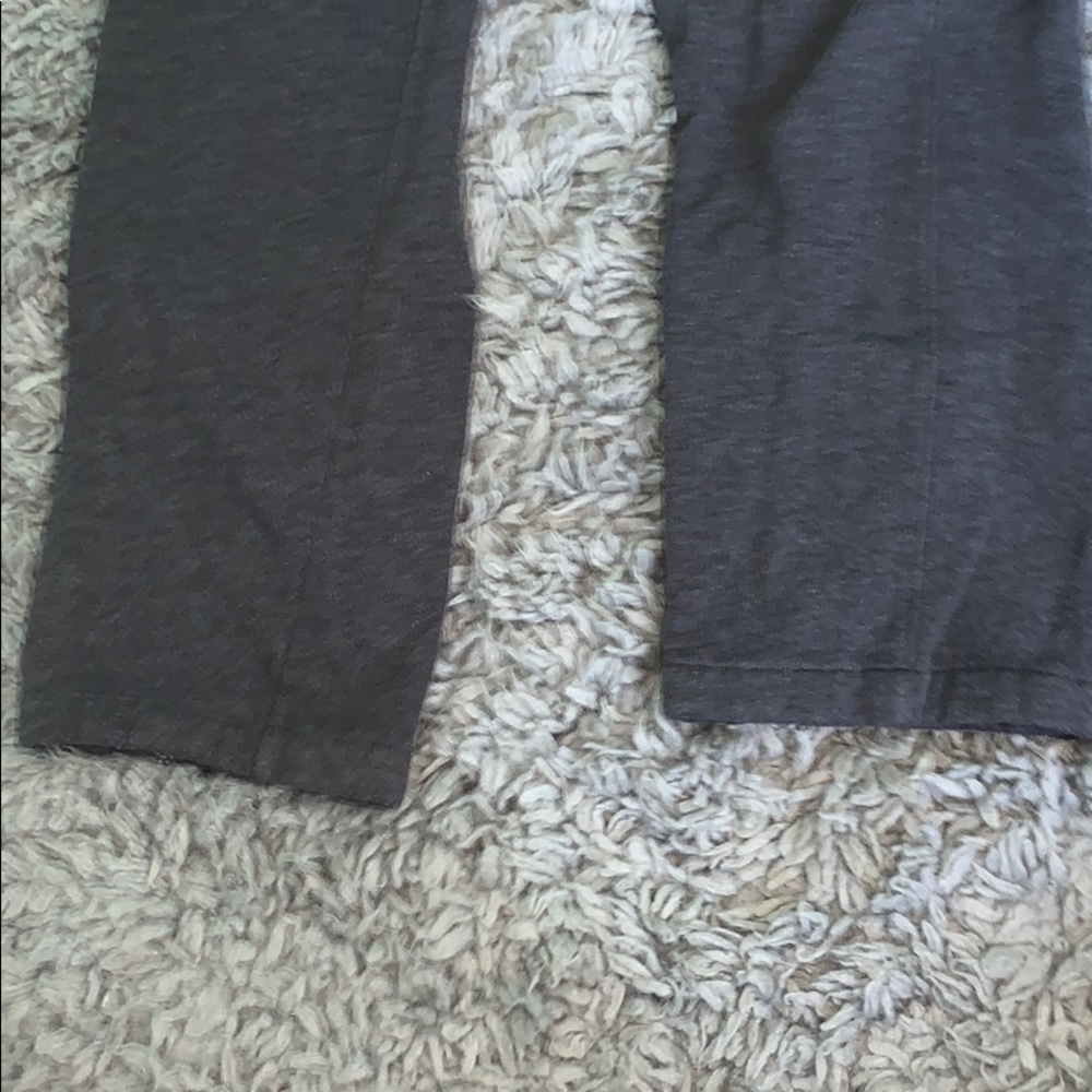 Gray Reebok sweatpants - Picture 3 of 4
